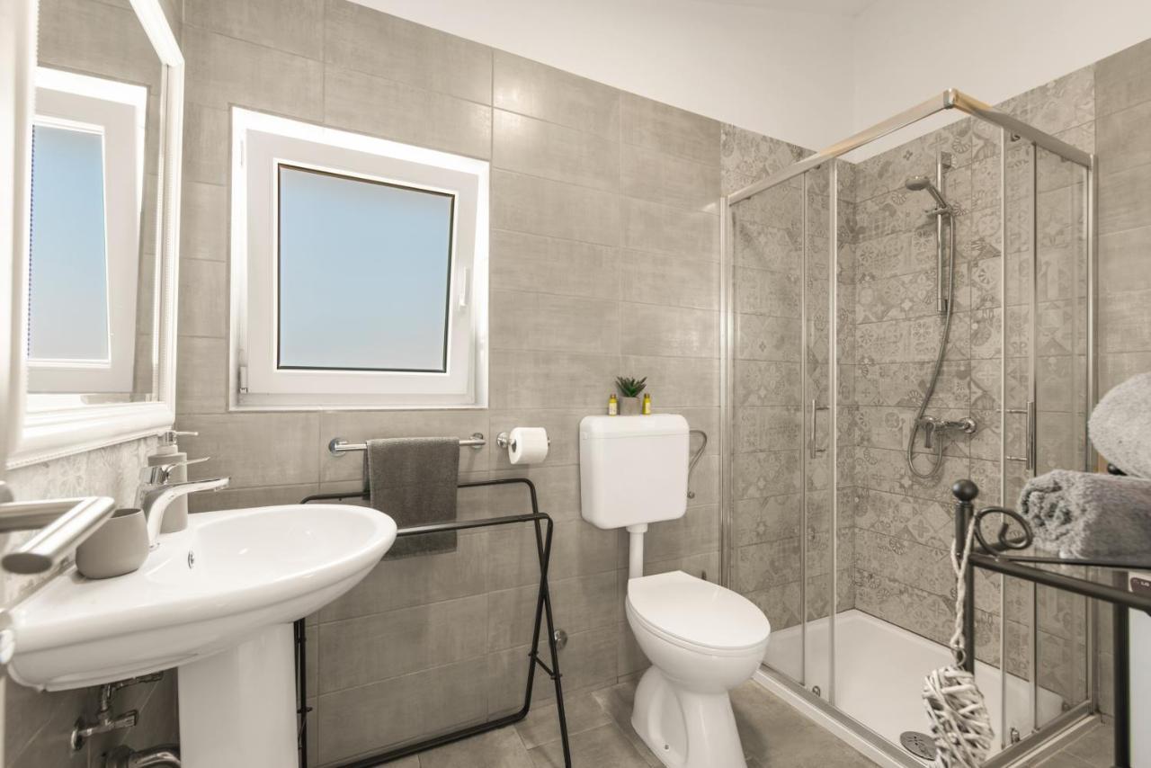 Apartman Dobrec Poreč Buitenkant foto