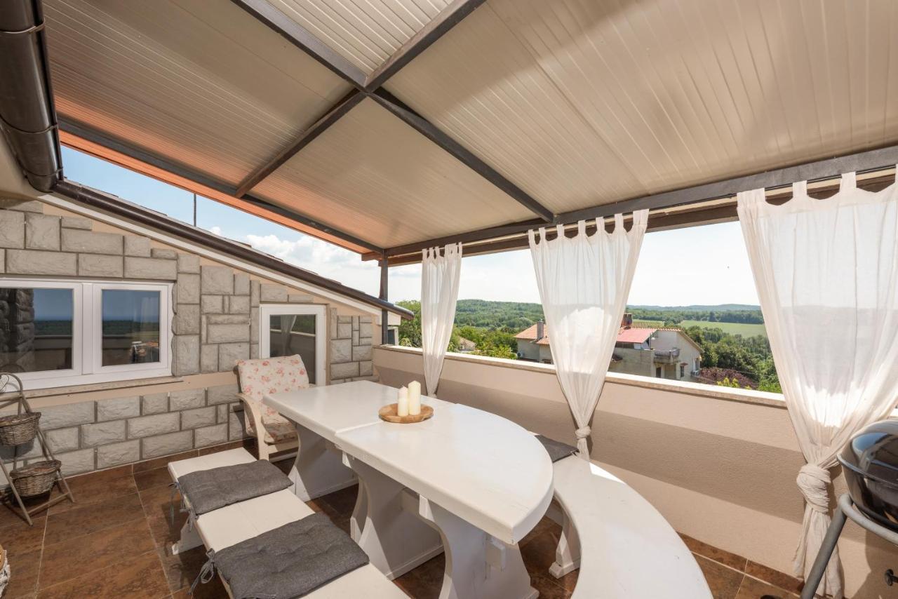Apartman Dobrec Poreč Buitenkant foto