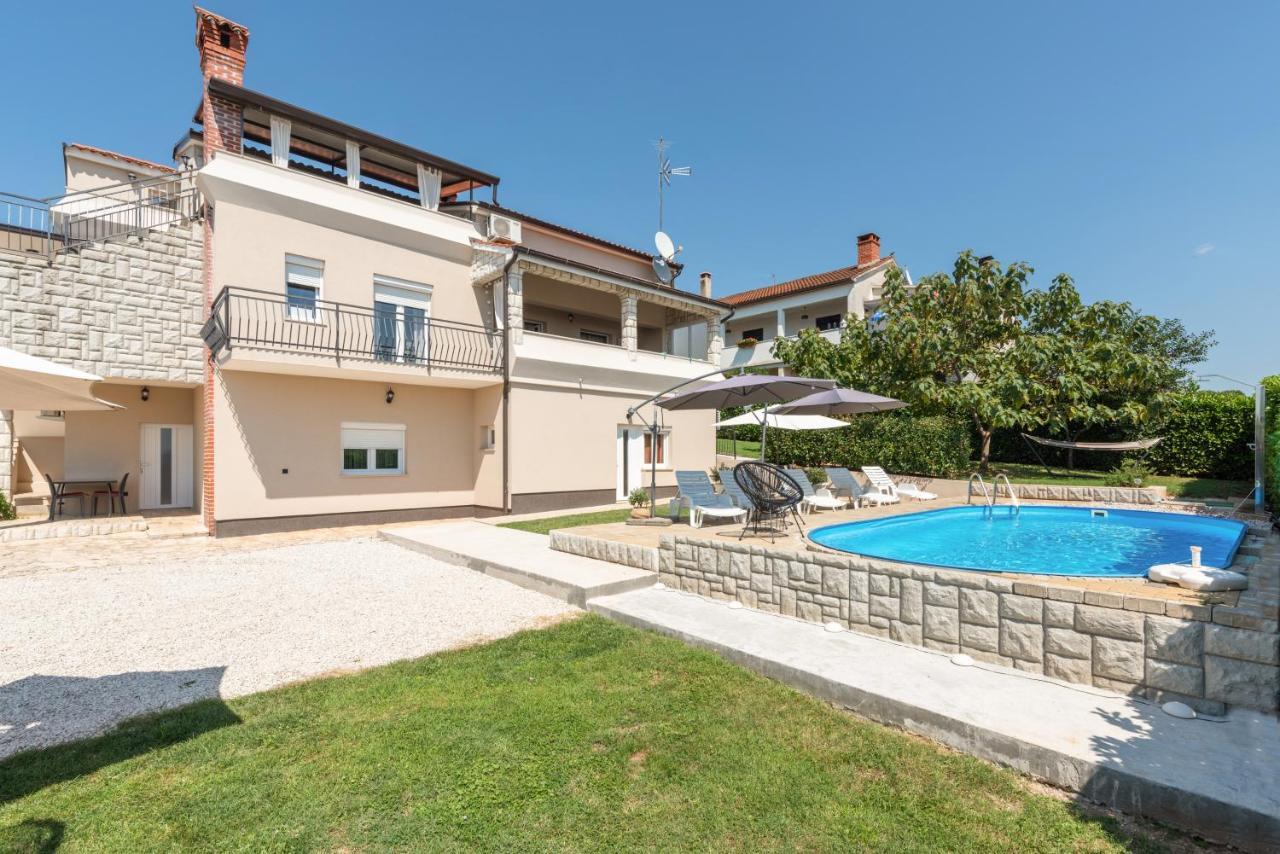 Apartman Dobrec Poreč Buitenkant foto