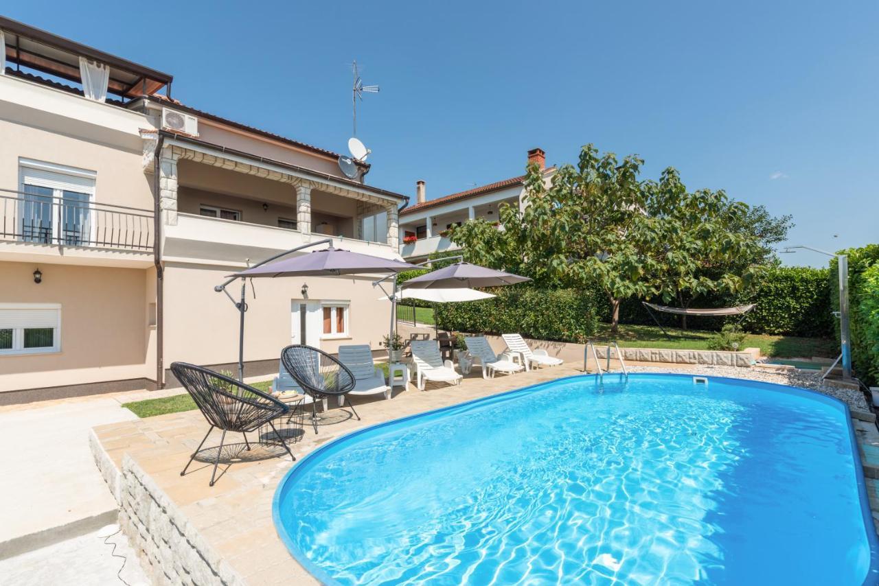 Apartman Dobrec Poreč Buitenkant foto