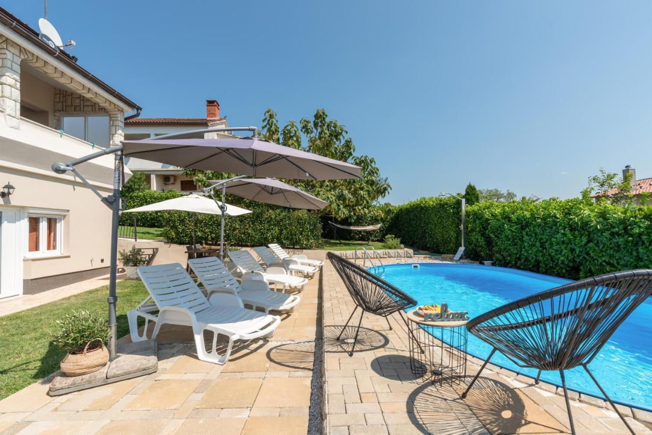 Apartman Dobrec Poreč Buitenkant foto